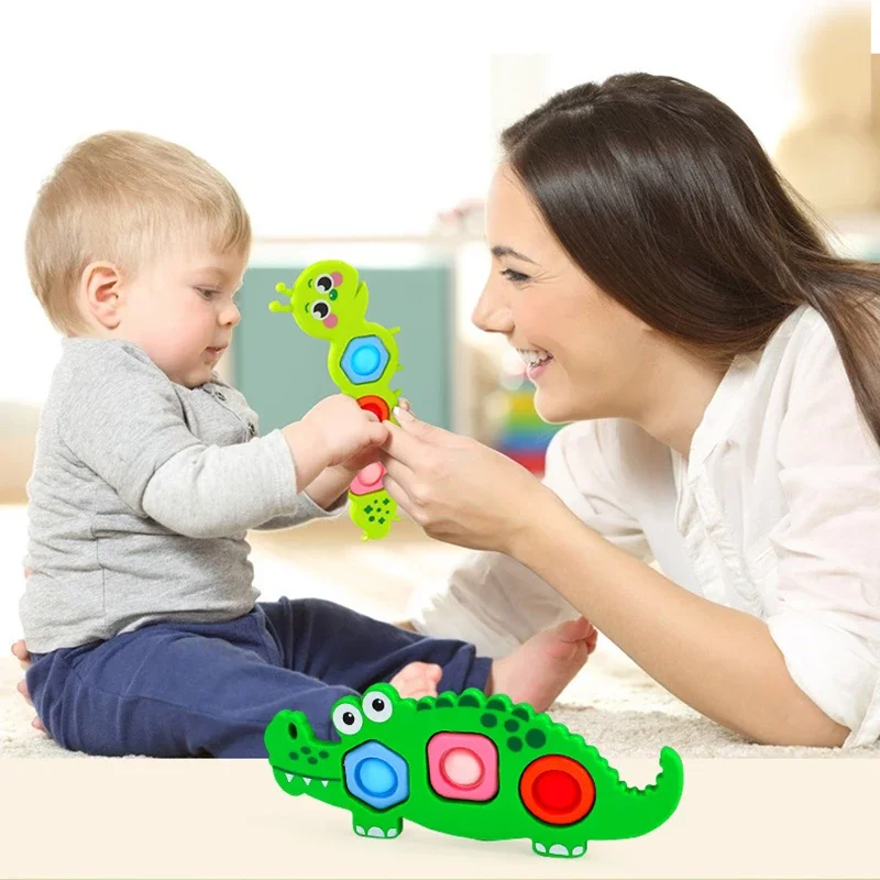 Party Games Bus - ของเล่นฝึกนิ้วสำหรับเด็ก, ชุดรถบัสและหนอนผีเสื้อแบบกดฟองสบู่สไตล์มอนเตสซอรี่ สำหรับพัฒนาทักษะกล้ามเนื้อมัดเล็ก, เกมจับคู่สีสำหรับเด็กเล็ก